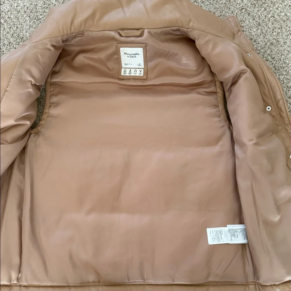 Abercrombie & Fitch Taupe Vest vegan leather - Picture 4 of 6